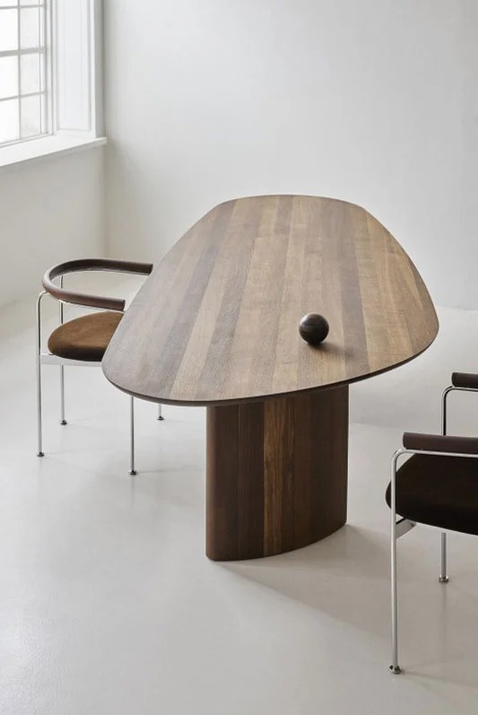 Walden Oval Table